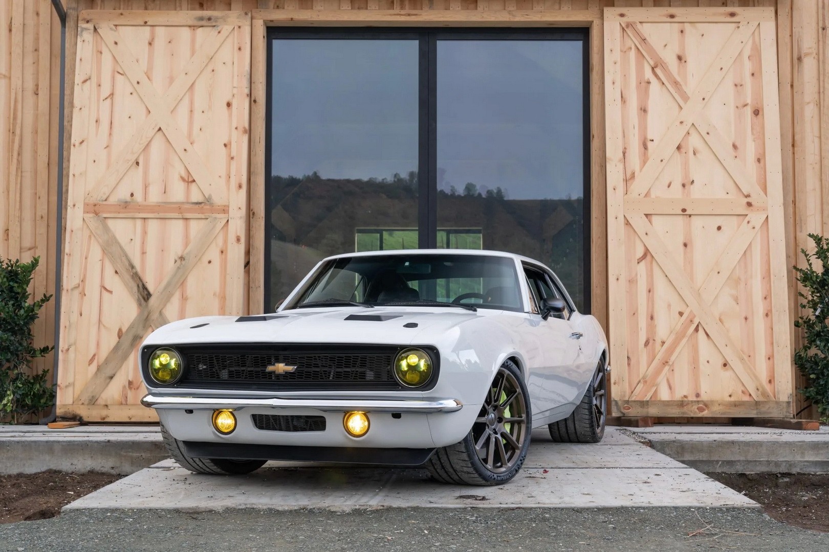 650hp LT4-Powered 1967 Chevrolet Camaro Restomod