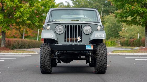 Modified 1968 Jeep Jeepster Commando V6