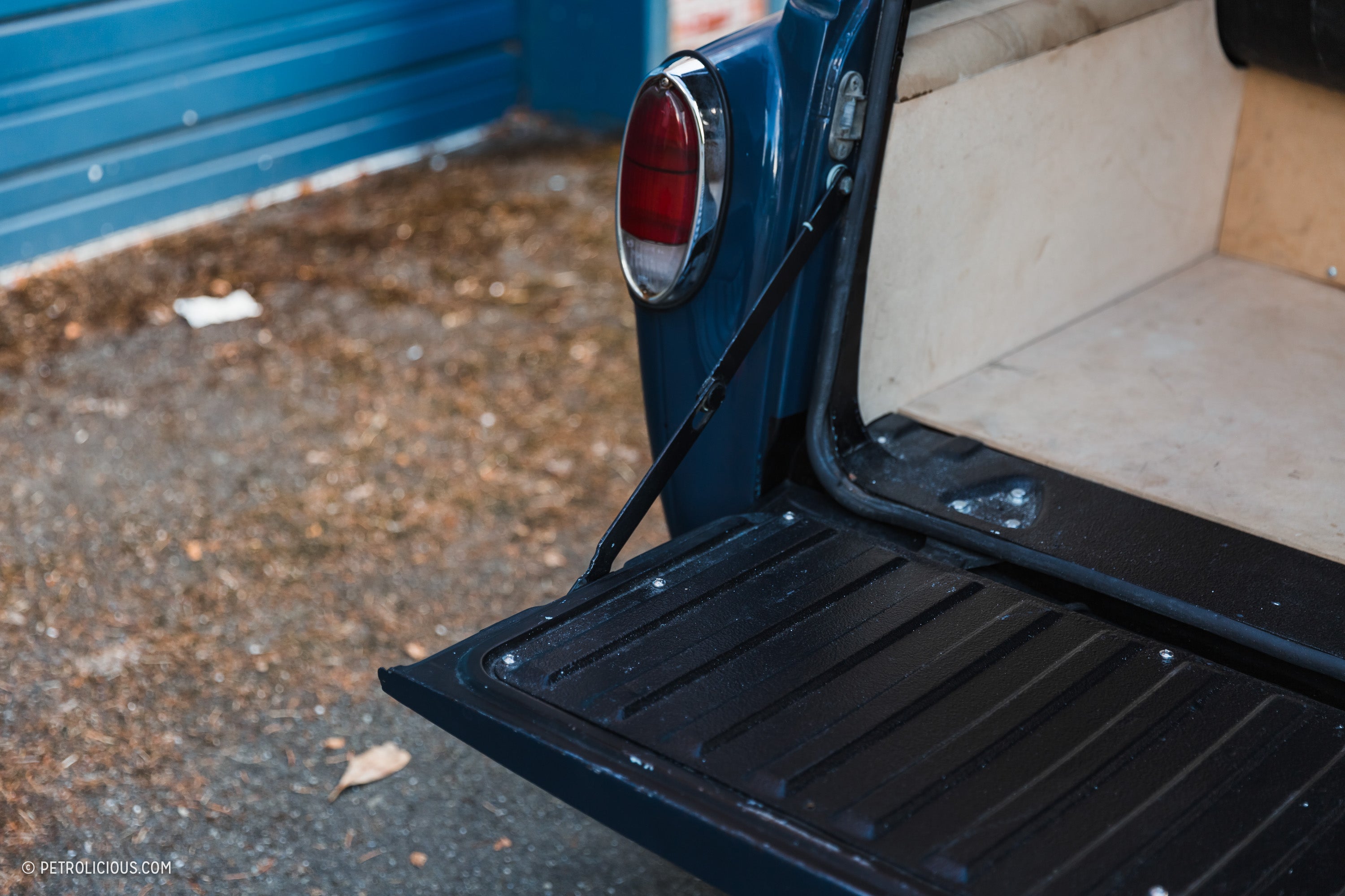 Volvo Amazon Wagon on BMW E30 Chassis