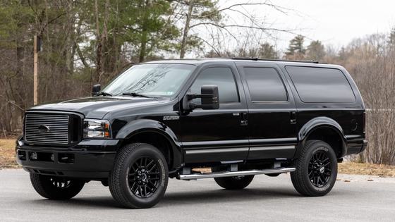 Modified 2005 Ford Excursion Limited Power Stroke 4×4