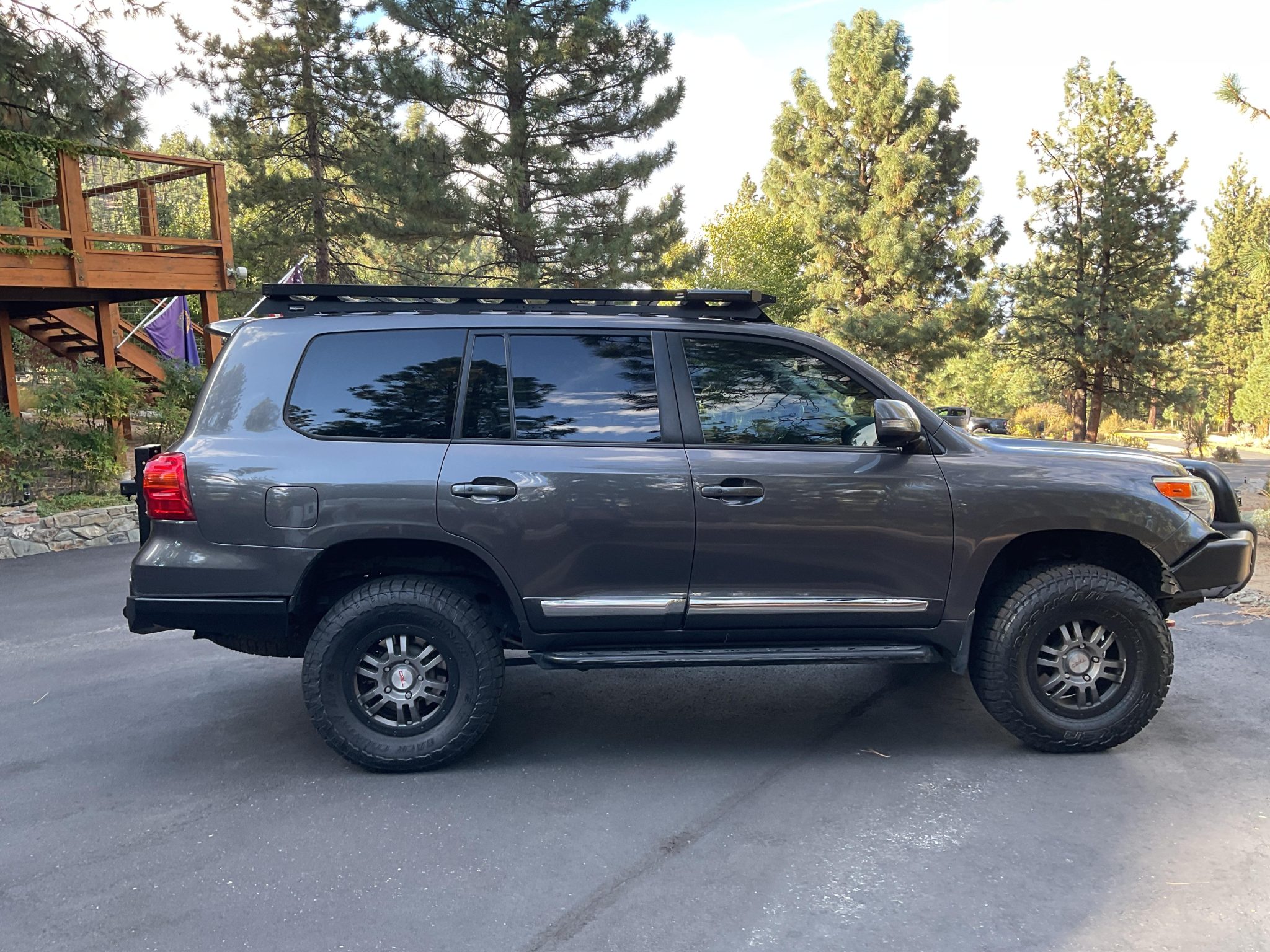 2014 Toyota Land Cruiser URJ200 by ckgreen06