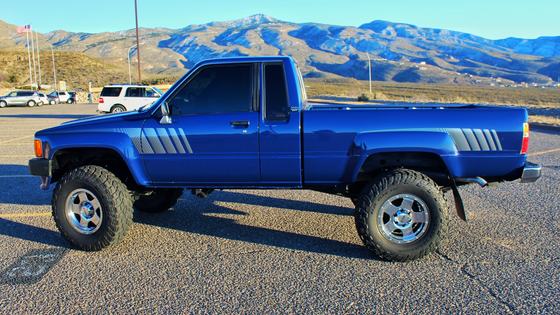 1987 Toyota 4x4 Pickup SR5 Turbo by FastMatt