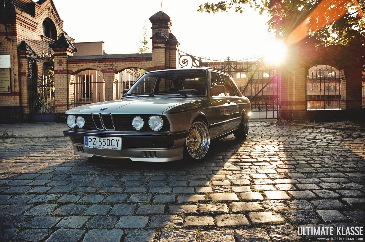 1984 BMW E28 520i by Wiktoria & Marcin Włodarczyk