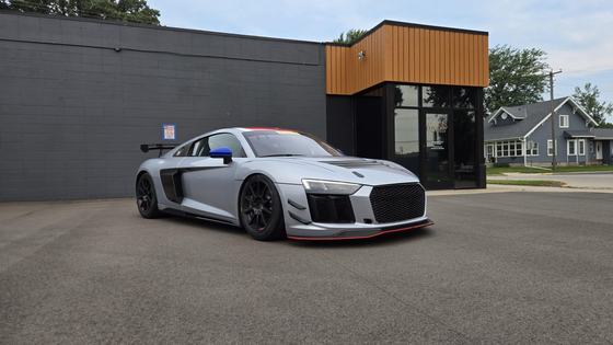 2017 Audi R8 LMS GT4 Race Car