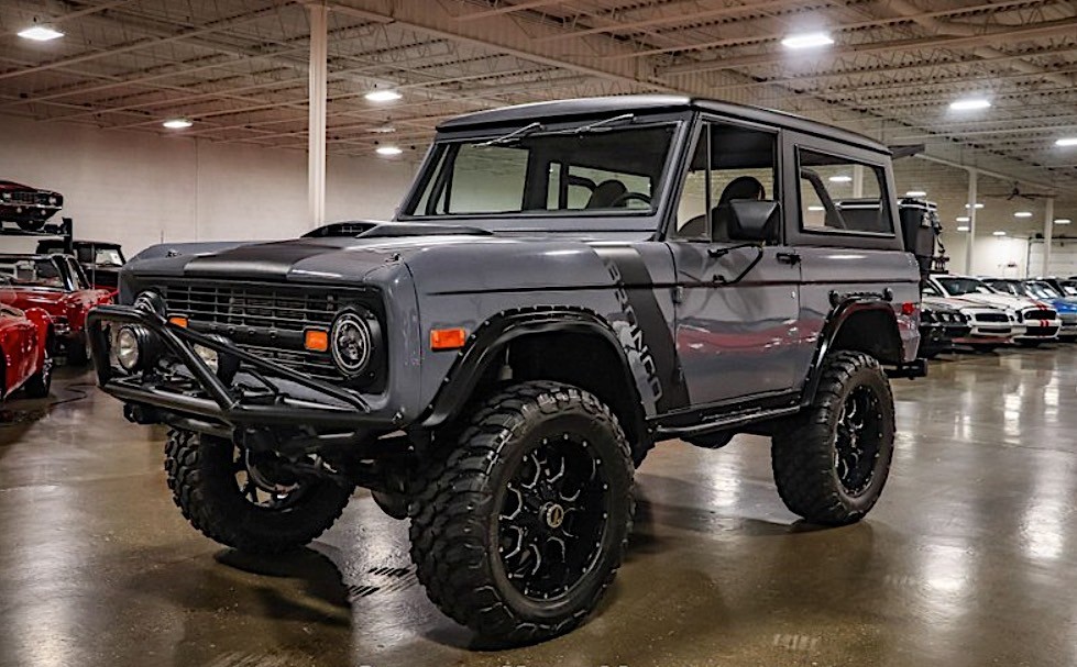 Off-Road-Primed 1976 Ford Bronco