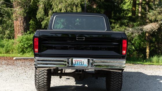 1977 Ford F-150 Custom 4×4