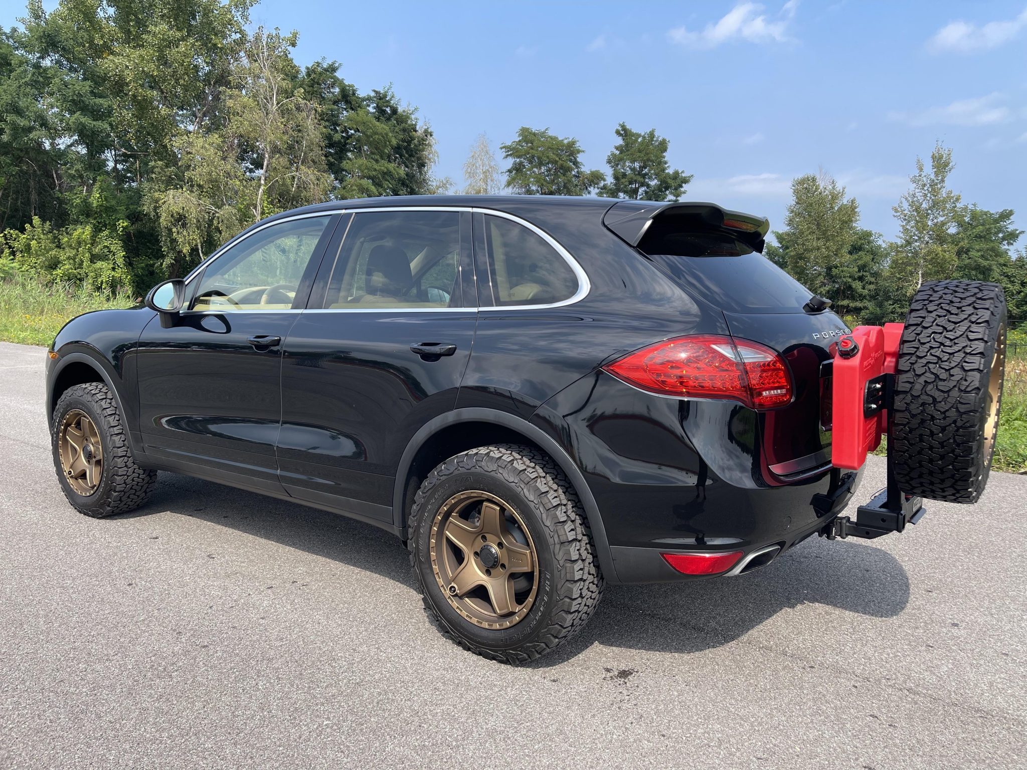2013 Porsche Cayenne by Selling Dealer