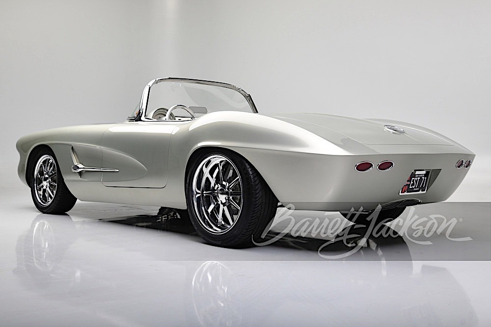 LS7-Powered 1962 Chevrolet Corvette Restomod