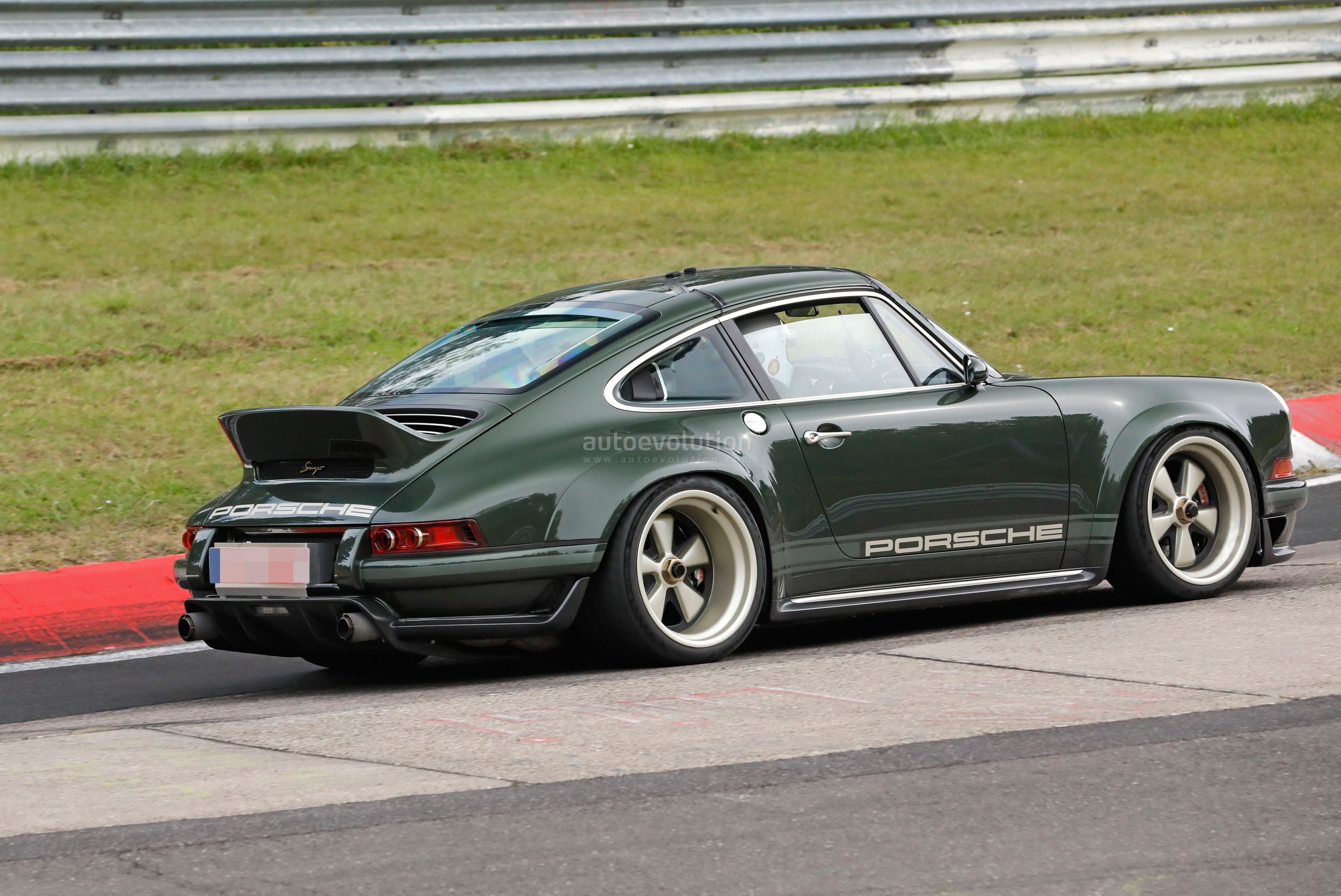 500hp Porsche 911 DLS by Singer