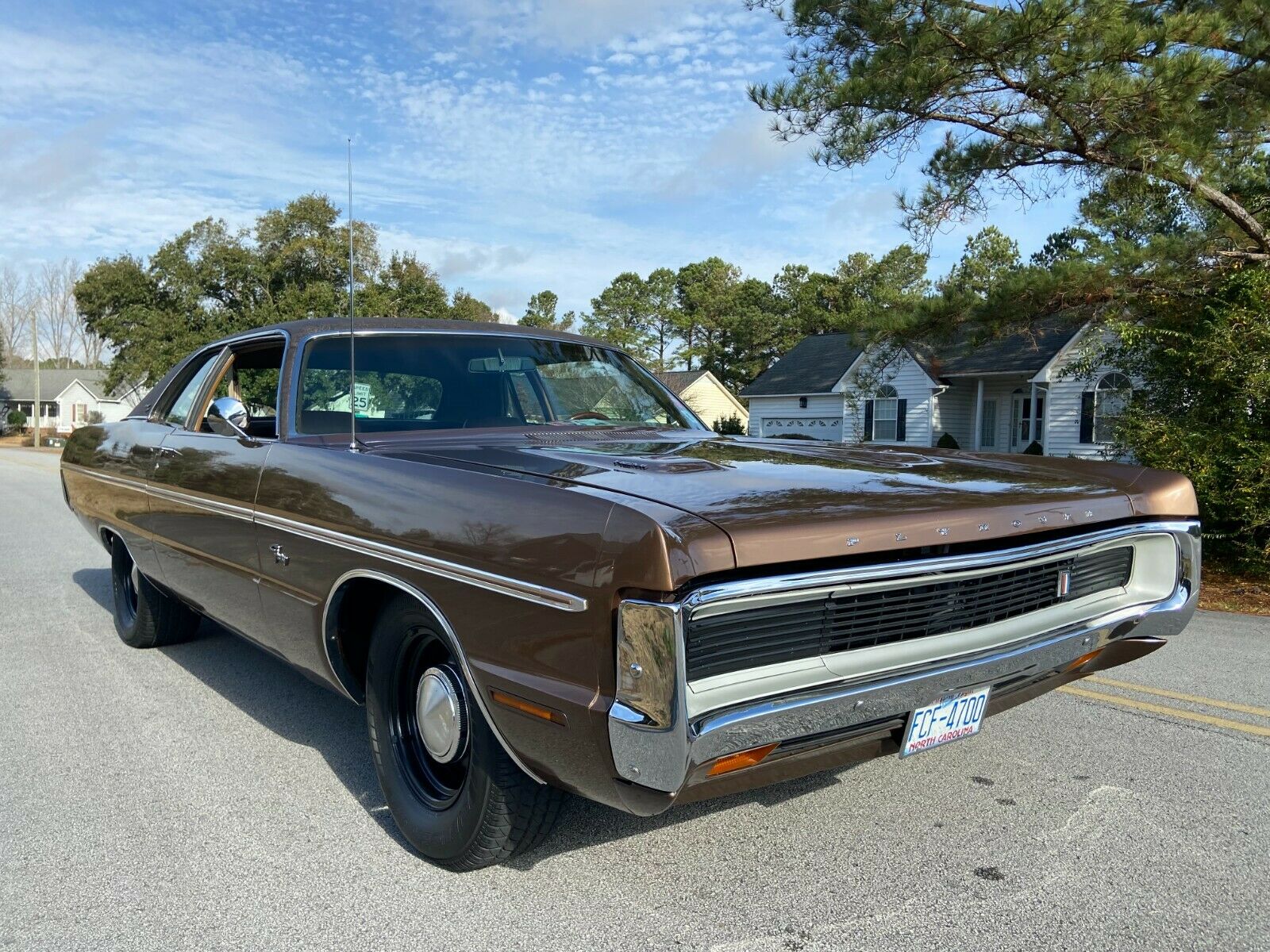 472ci Hemi-Powered 1970 Plymouth Fury Gran Coupe