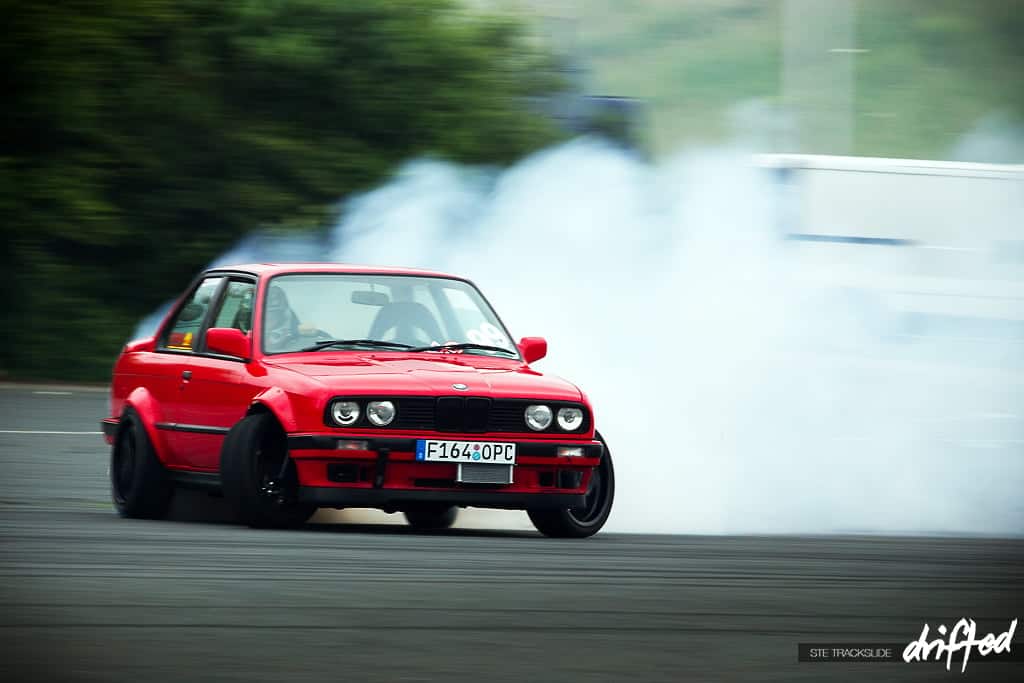 V8-Powered BMW E30 Drift Car