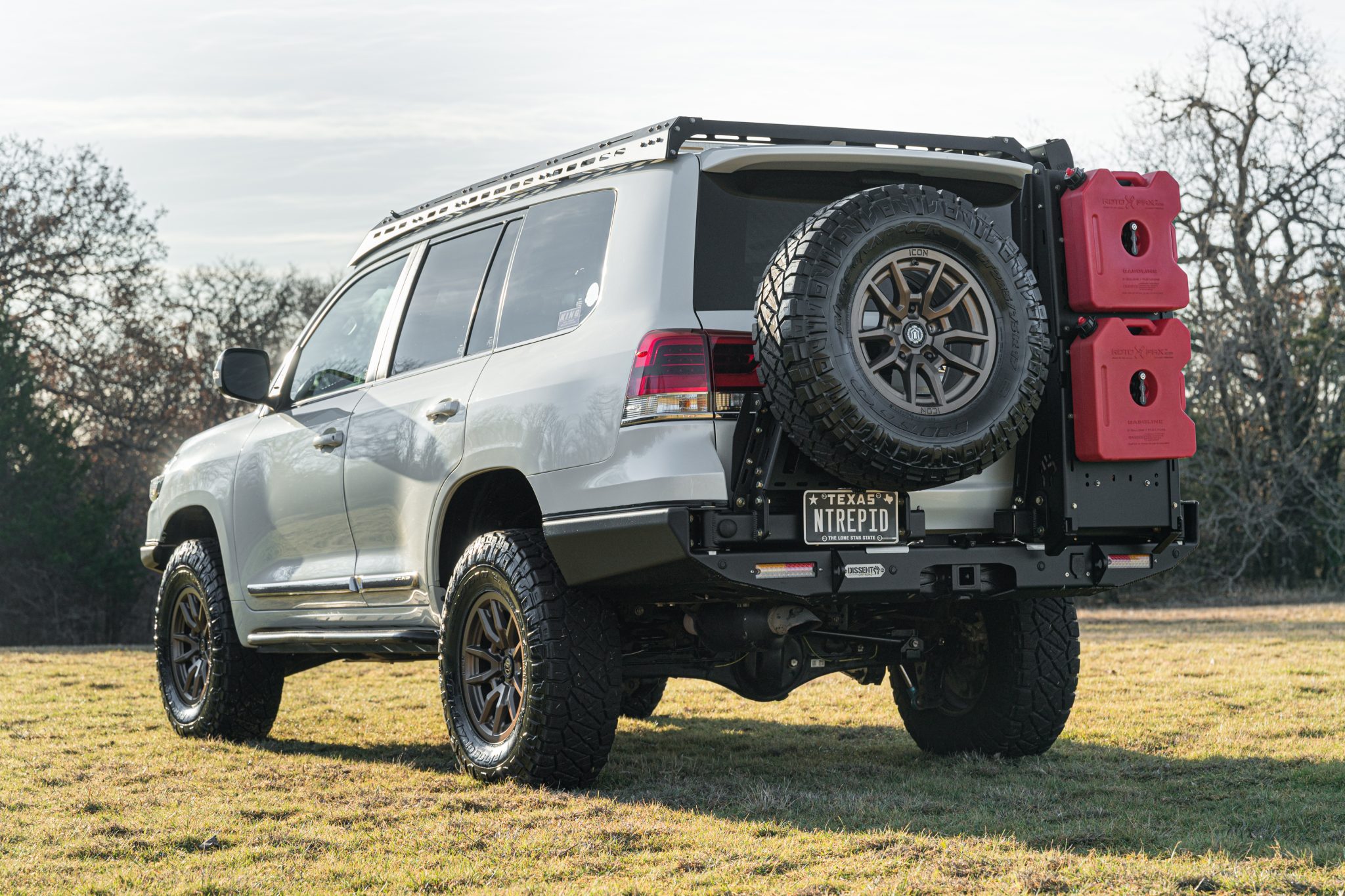 2016 Toyota Land Cruiser URJ200 by DesertFox227