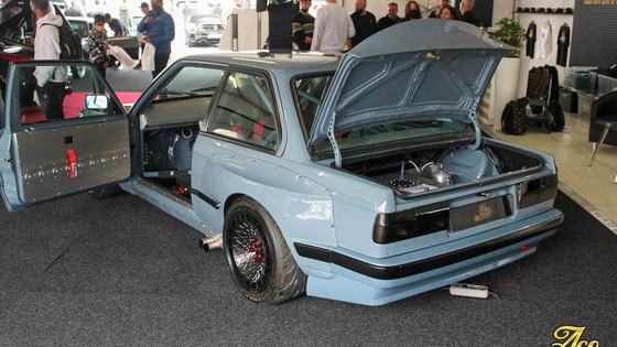 BMW E30 Widebody by Ace Customs