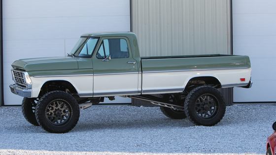 Boss V8-Powered 1969 Ford F-100 Ranger
