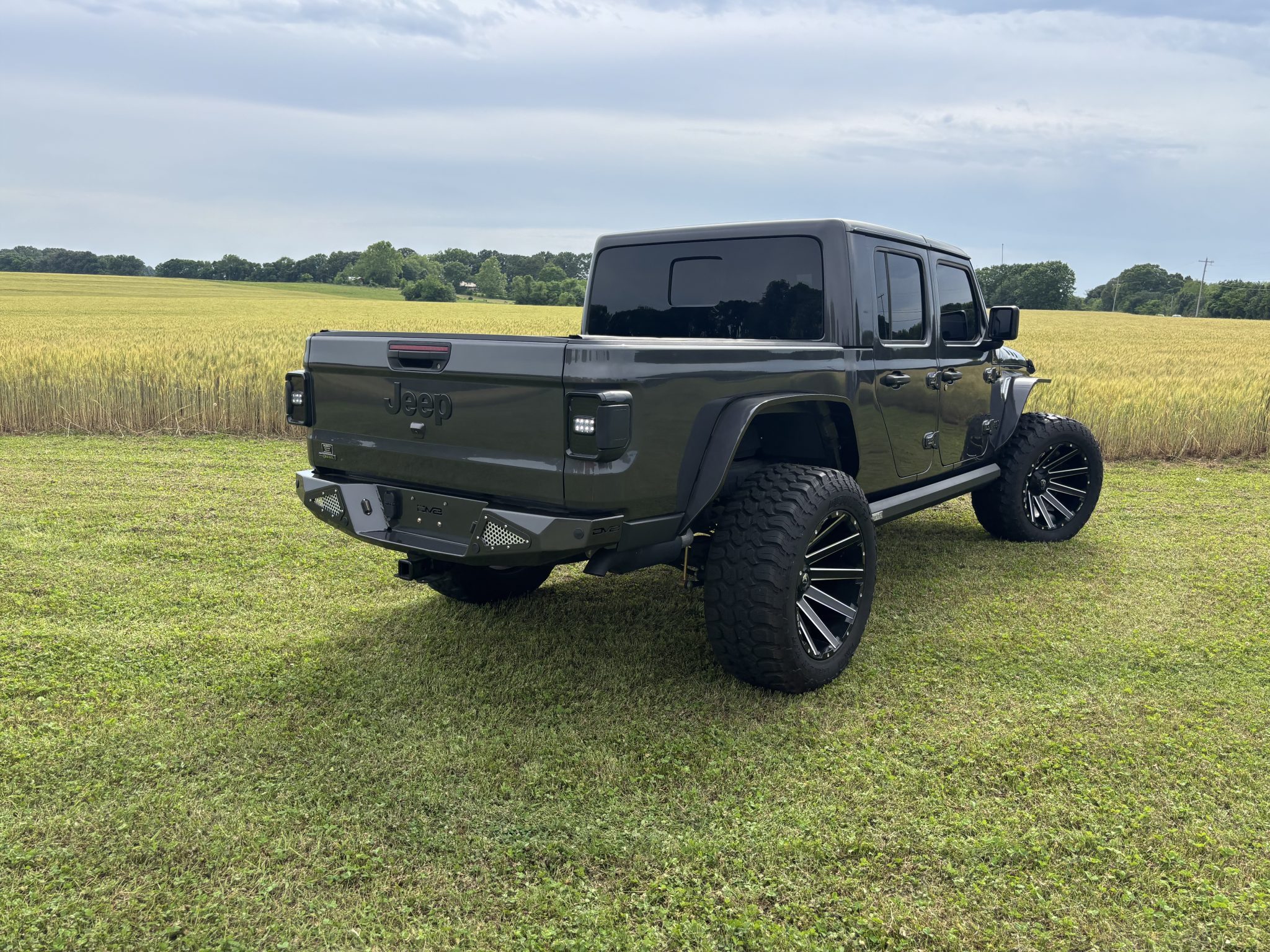 2021 Jeep Gladiator Willys Diesel