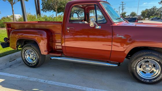 1977 Dodge D100 Custom Utiline by classicmusclemotors