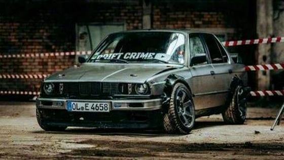 Drift BMW E30