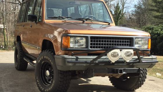 1988 Isuzu Trooper by the_watson