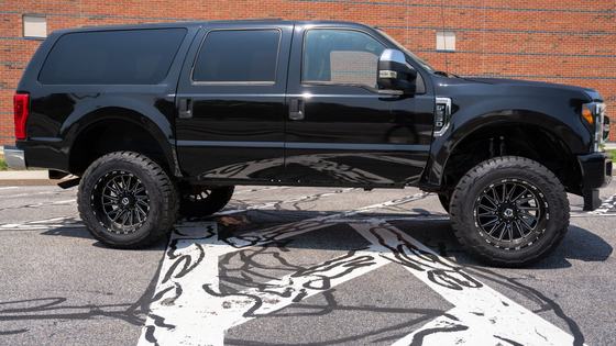 2005 Ford Excursion XLT V10 4×4