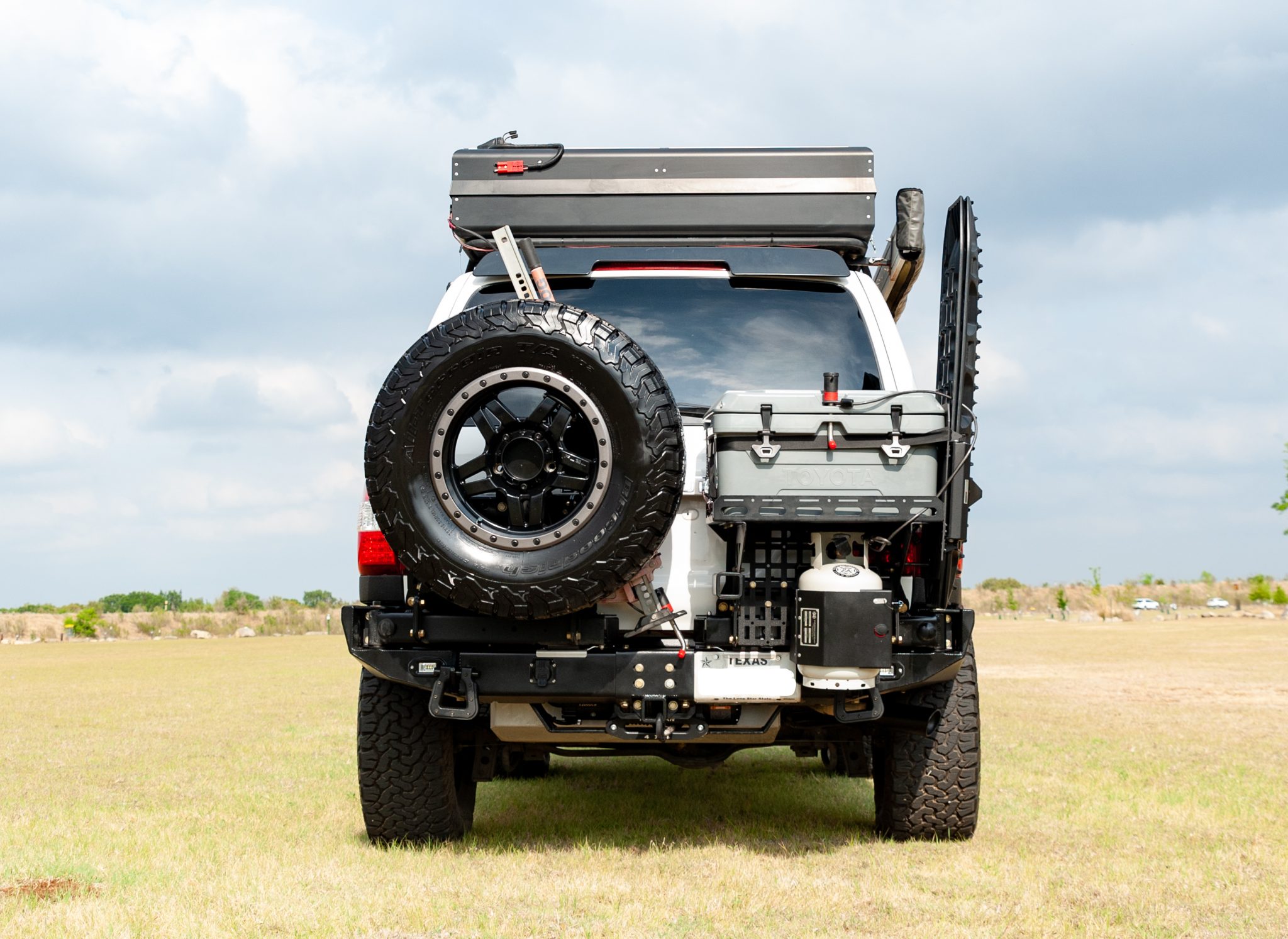 2006 Toyota Land Cruiser Overland Build