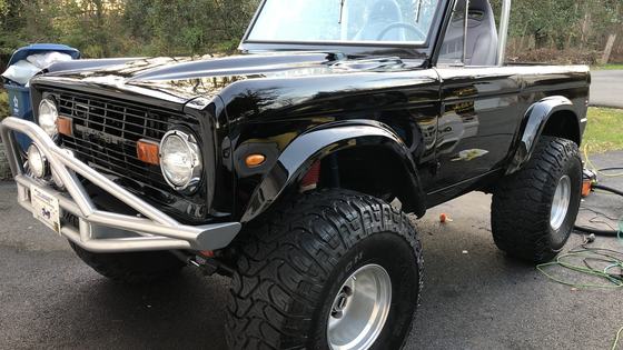 1977 Ford Bronco by dkyranakis