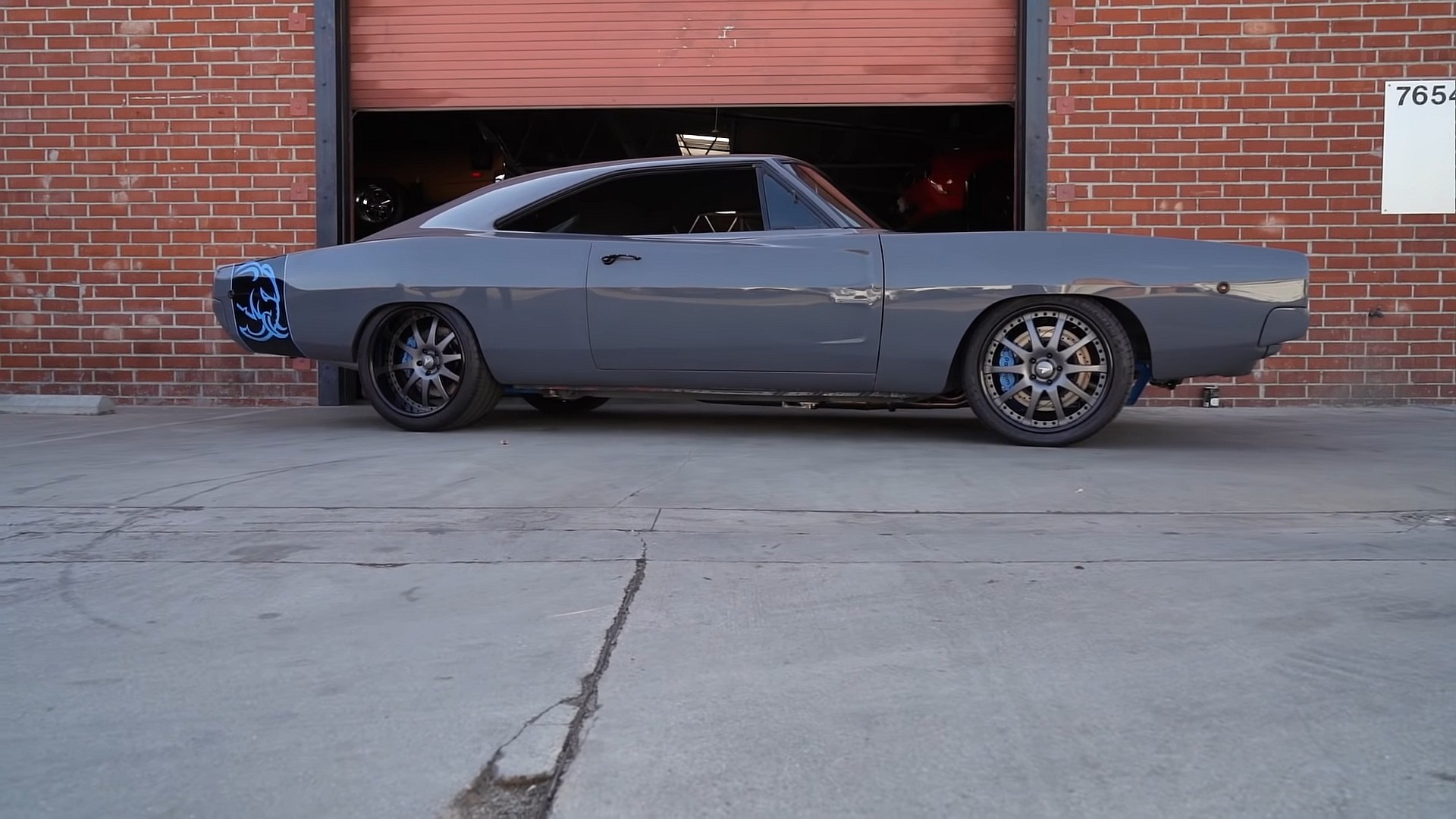 1000hp Hellephant-Swapped 1968 Dodge Charger