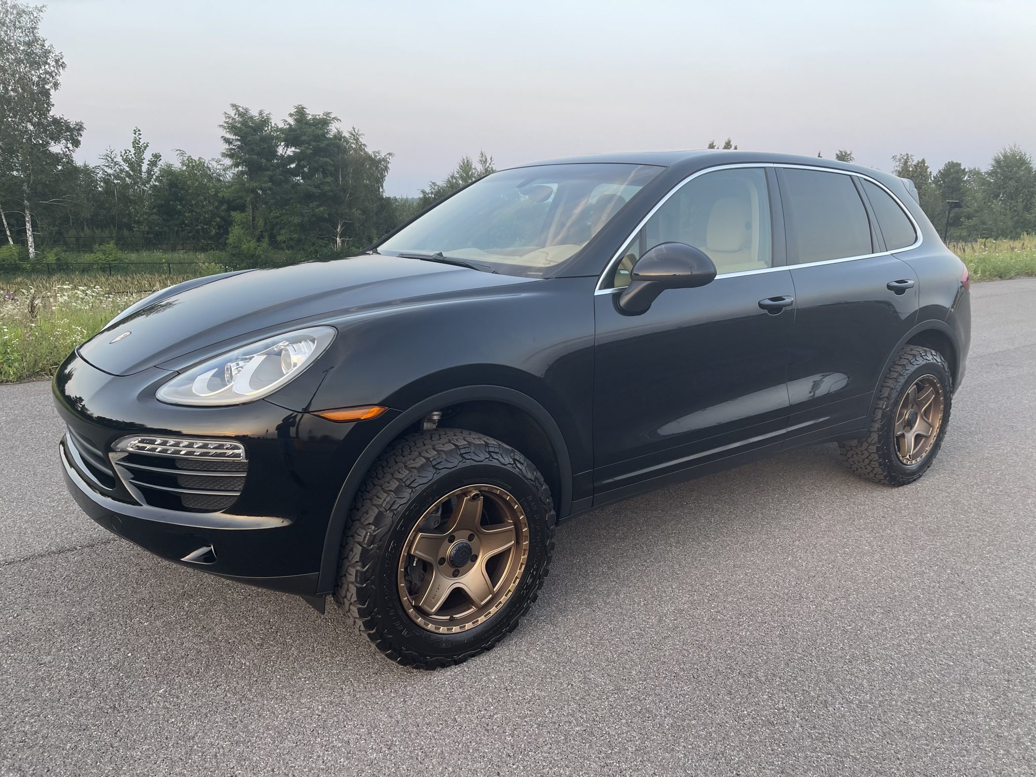 2013 Porsche Cayenne by Selling Dealer