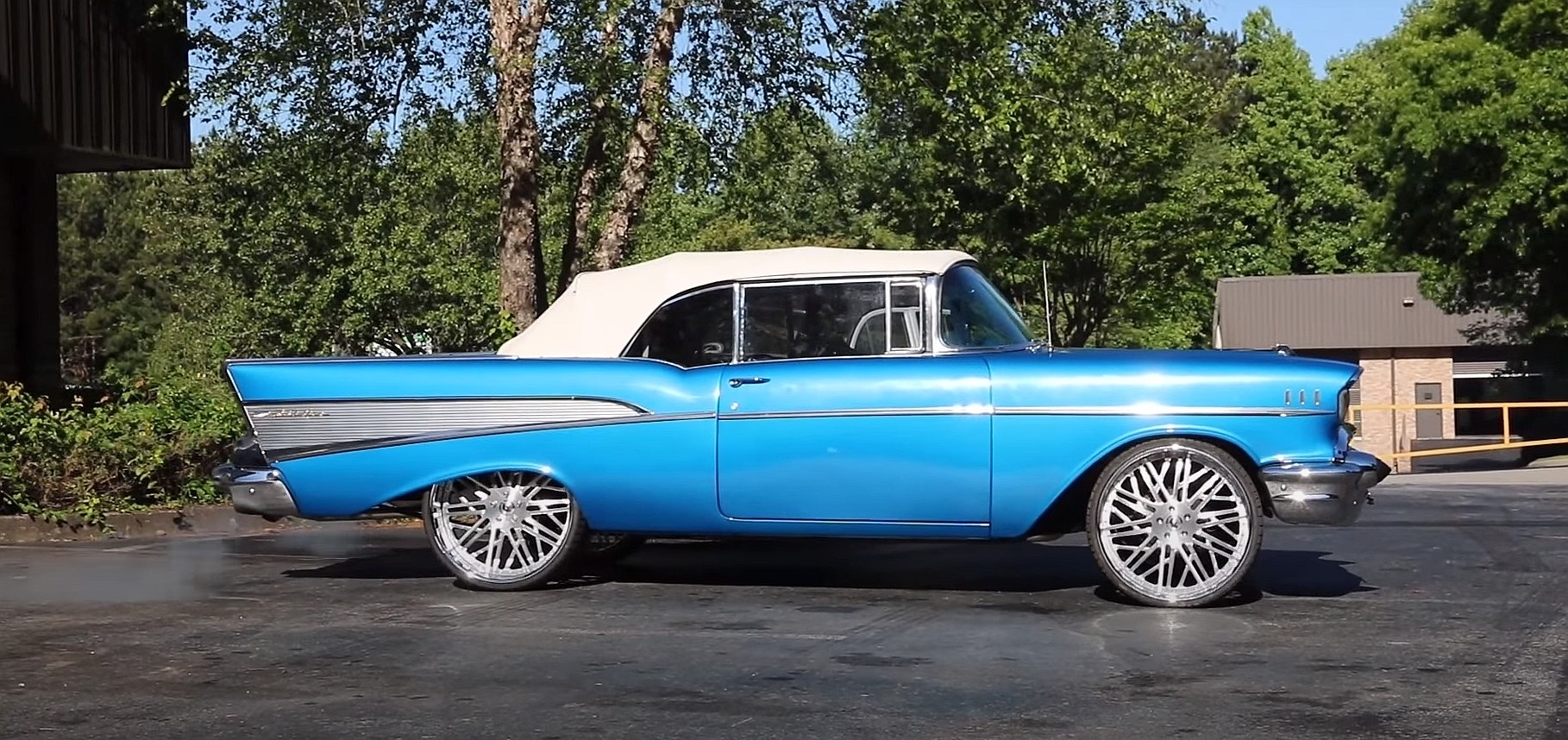 1957 Chevrolet Bel Air Convertible on 24-Inch Forgiato Wheels