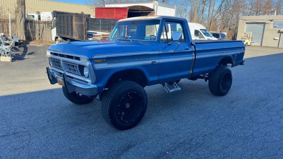 1976 Ford F-150 Explorer Custom 4×4