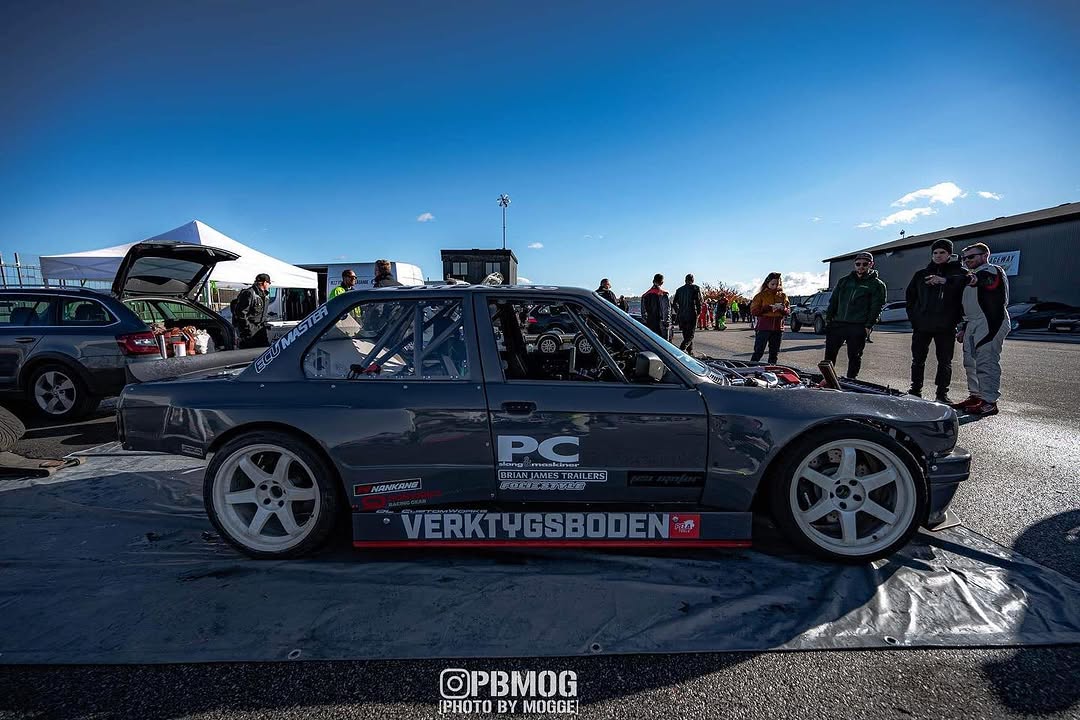 Dirty Thirty BMW E30 Drift Build by Daniel Lavman