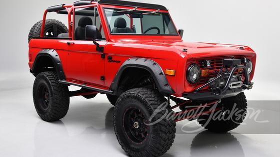 Custom 1977 Ford Bronco with 5.0L V8