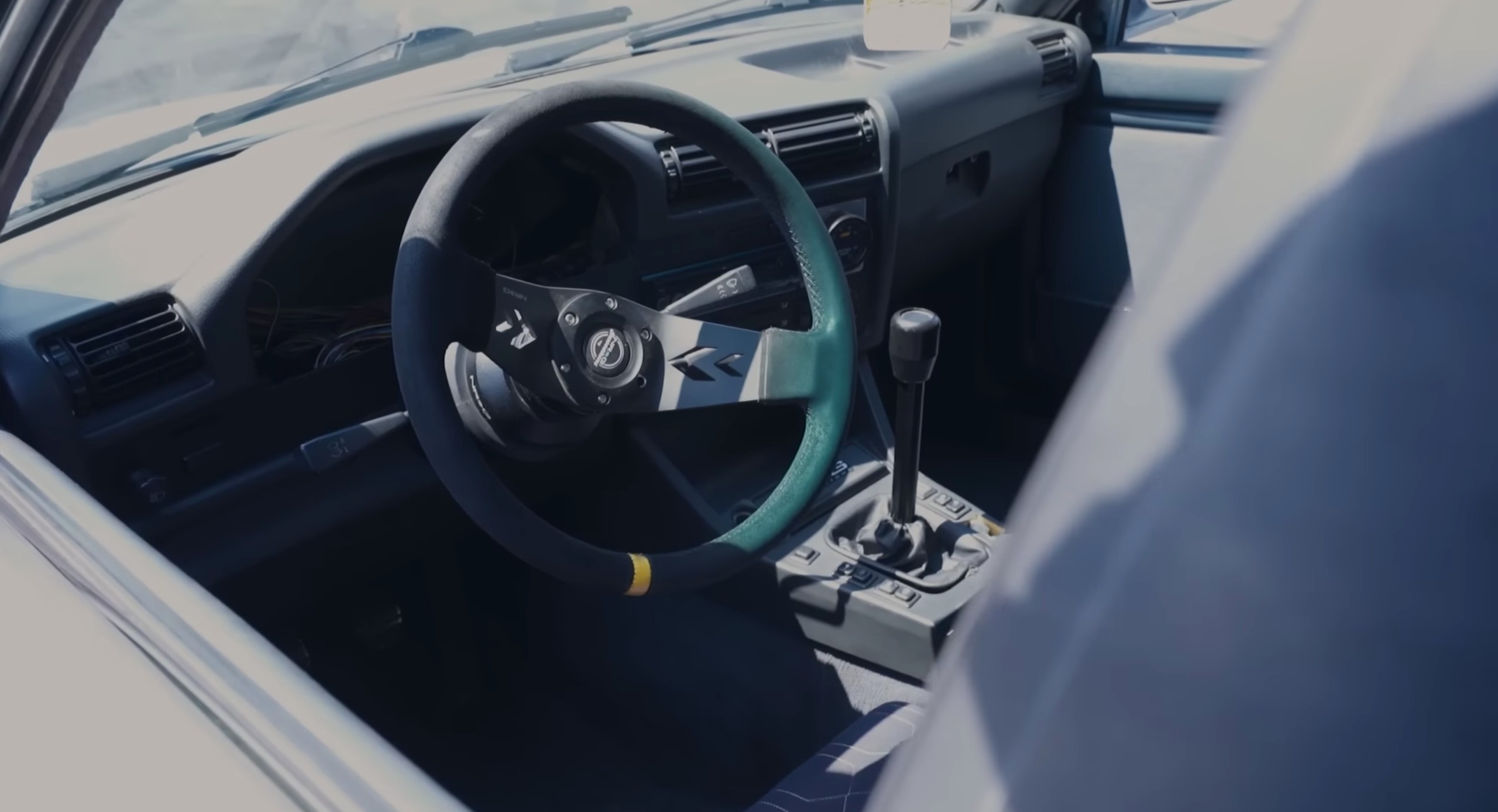 1000hp BMW E30 Racer