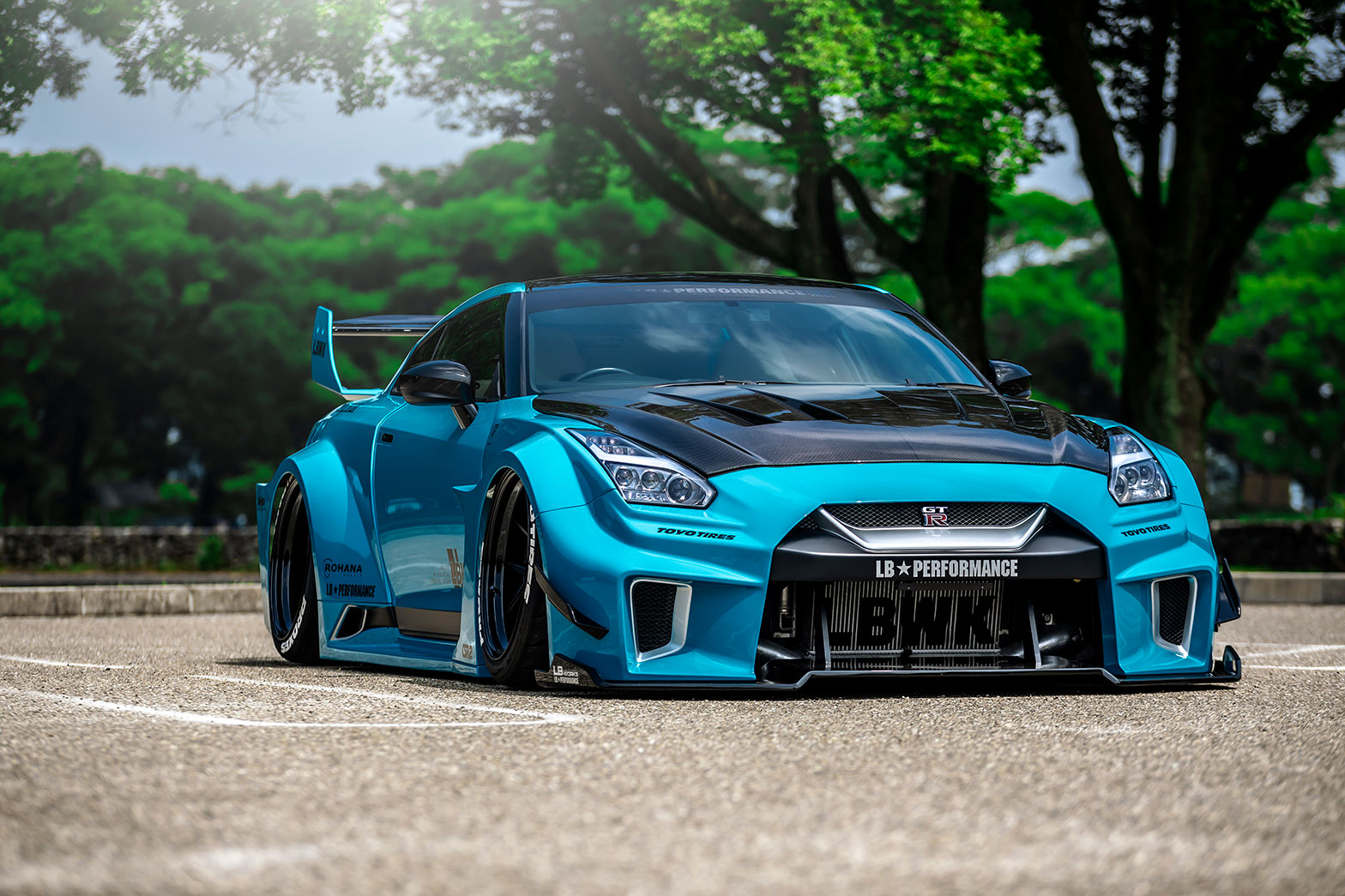 Liberty Walk Nissan GT-R