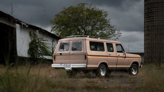 Ford B-250 SUV on F-250 Chassis