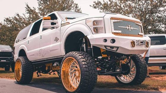 600hp Diesel 2002 Ford Excursion with Lambo Doors