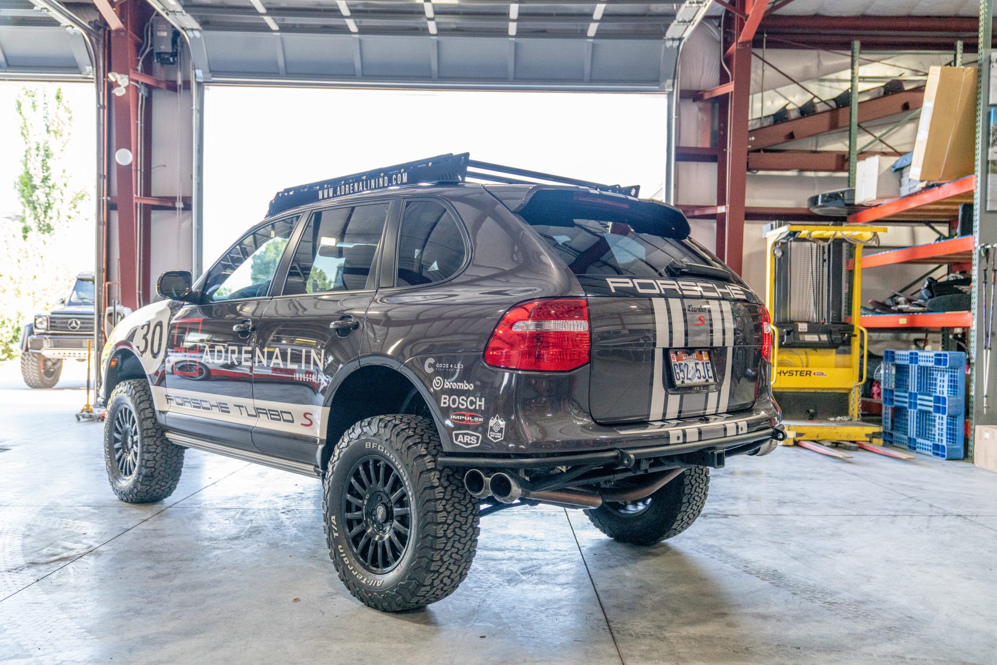 2010 Porsche Cayenne Turbo S by Adrenalin Industries