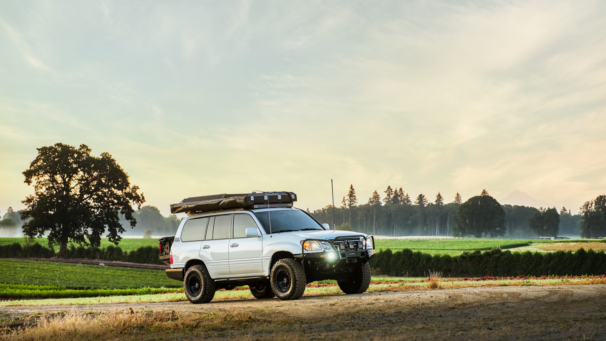 2005 Lexus LX470 Overland Build