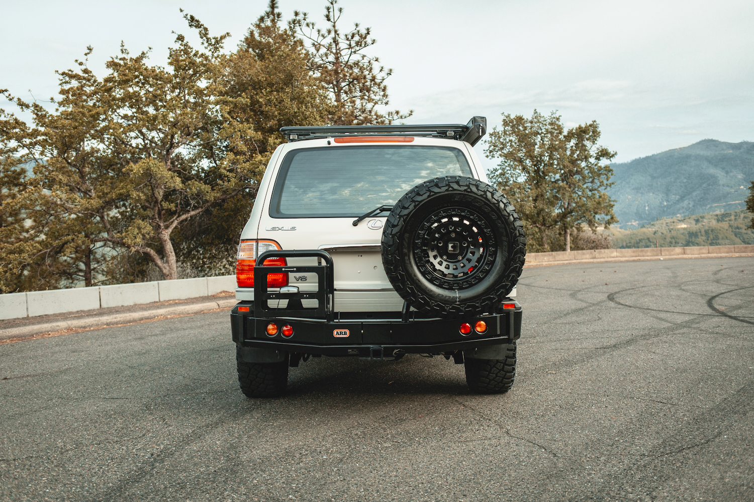 1999 Lexus LX470 Modified by KCX