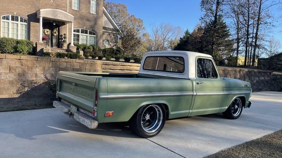 4.6L V8 1969 Ford F-100