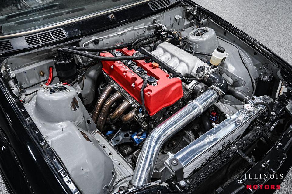 K20-Swapped BMW E30 Track Car