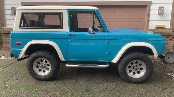 Modified 1970 Ford Bronco with 302ci V8