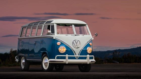 Restomod 1965 Volkswagen Type 2 Deluxe 21-Window