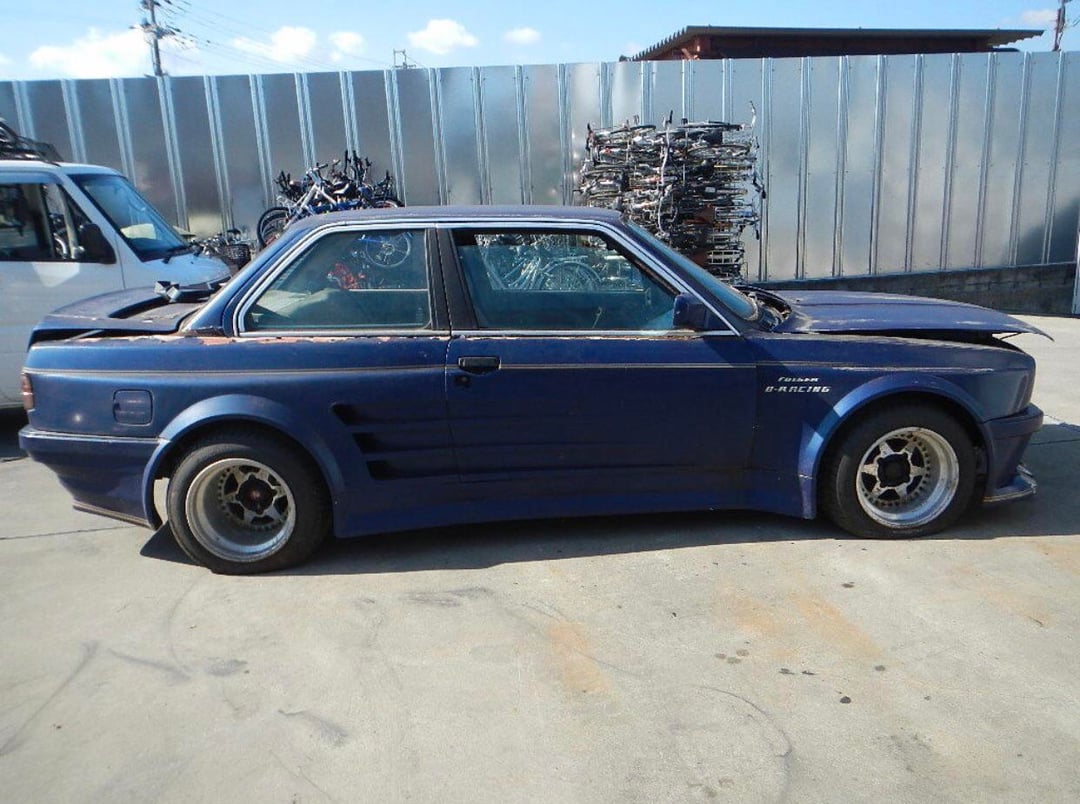 Widebody BMW E30 with Folger Kit