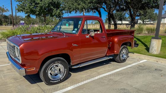 1977 Dodge D100 Custom Utiline by classicmusclemotors