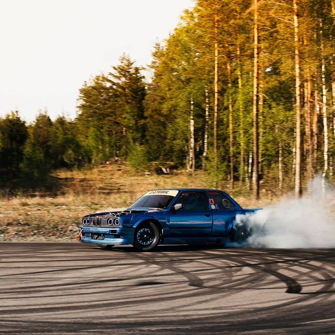 Liam Kling's BMW E30 Drift Build