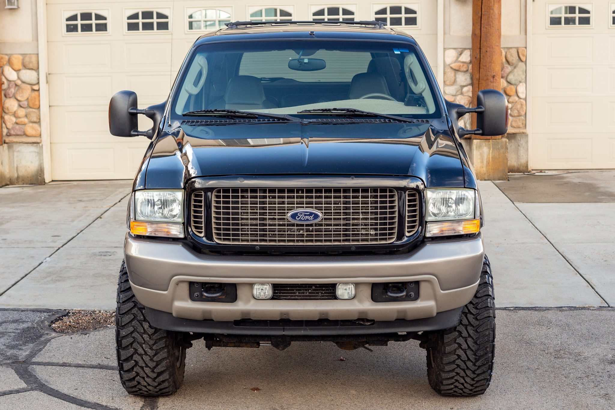 Modified 2004 Ford Excursion Eddie Bauer