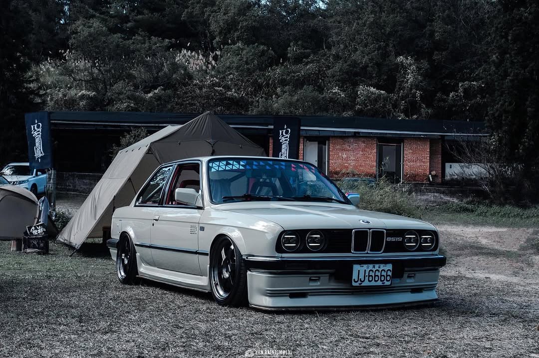 Zender BMW E30
