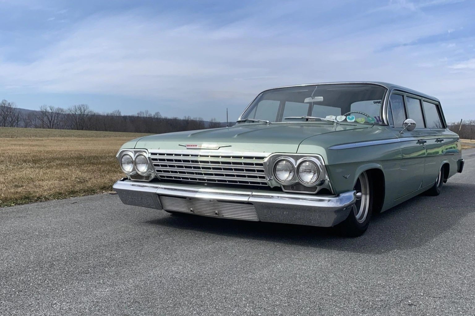 350-Swapped 1962 Chevrolet Bel Air Sleeper Wagon