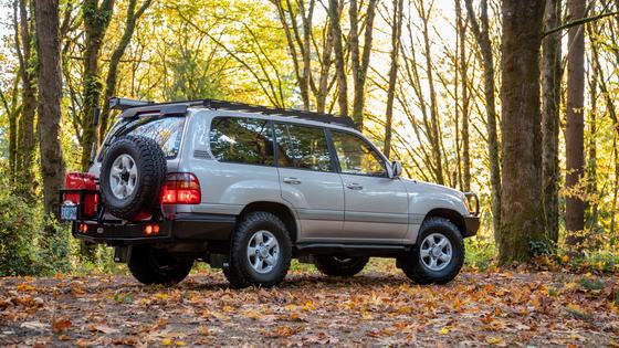 2000 Toyota Land Cruiser UZJ100 by CascadiaLC