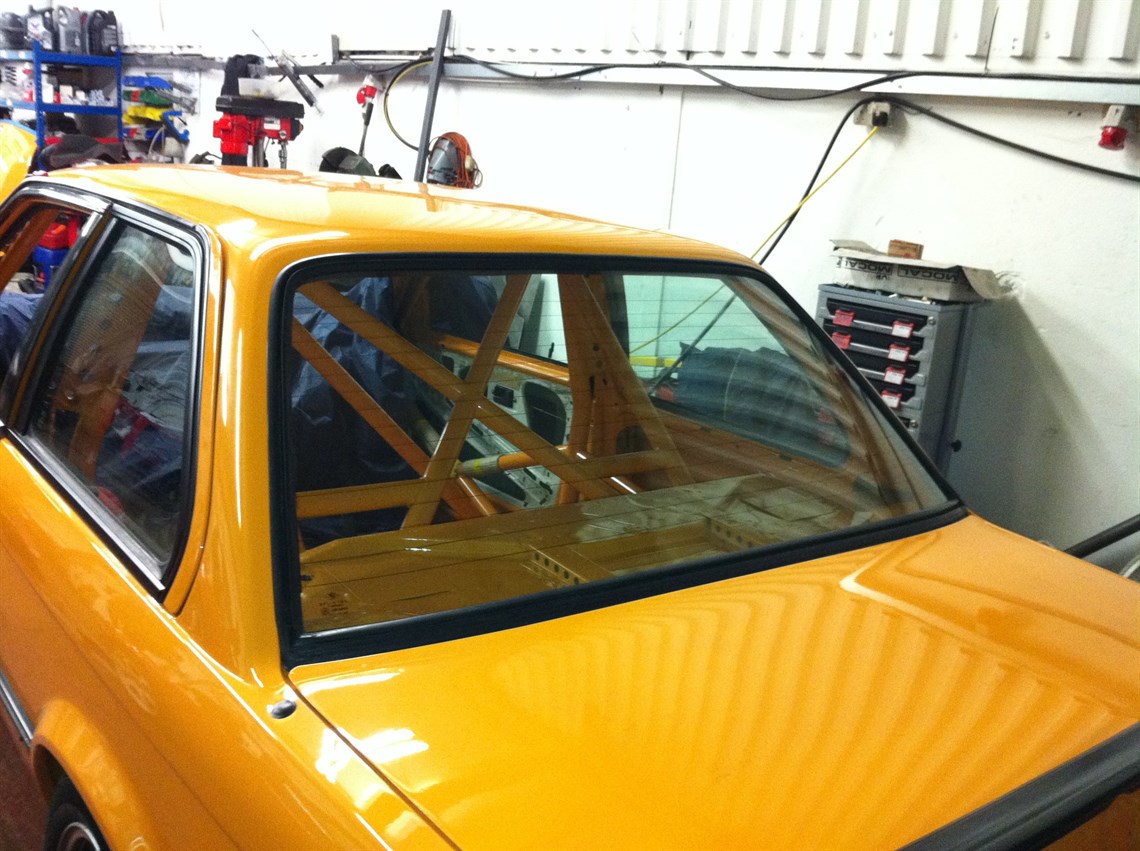 BMW E30 320i Race Car by RAW Motorsport